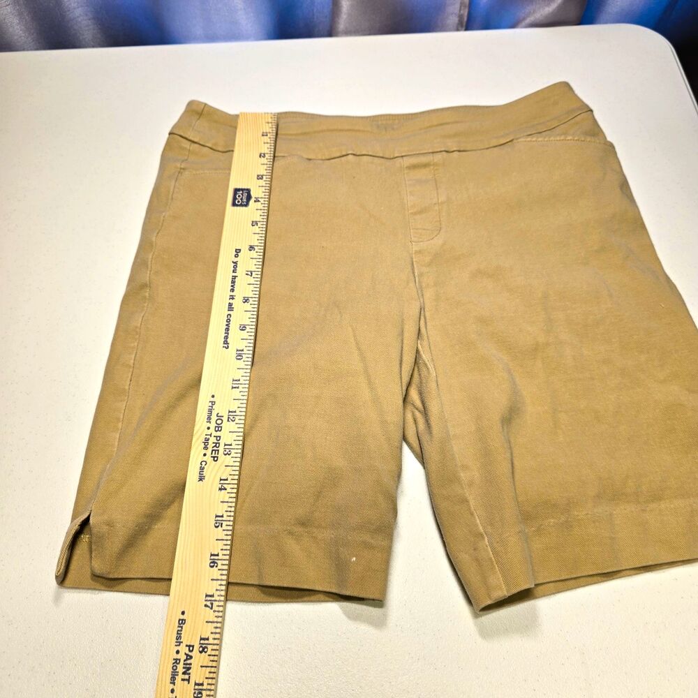 Time and Tru Women's khaki Cotton Twill Bermuda Shorts Mid Rise Pockets S